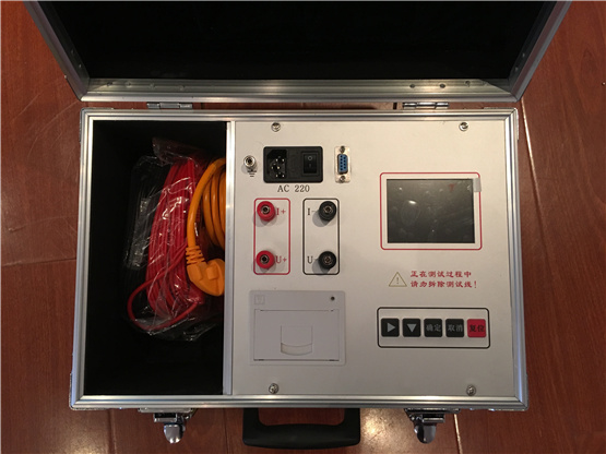 LCZZ-20A直流電阻測試儀用于，繞組的直流電阻測量是變壓器的例行試驗之一，其目的主要是檢查繞組之間、繞組與引線之間的連接或機械特性是否良好、各相繞組之間的電阻是否平衡等，以保證變壓器的安全運行。